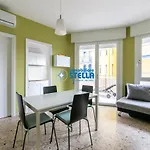 Commerciale Apartment *